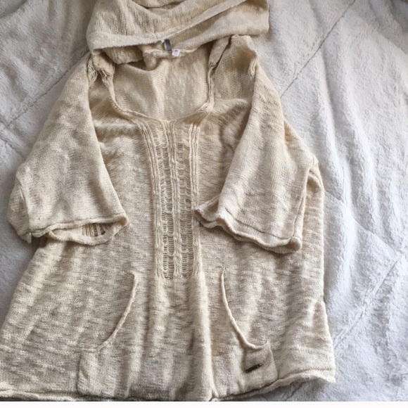Rip Curl Sweaters - rip curl beige knit sweater